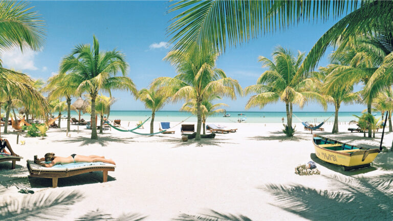 honeymoon shows, Isla hotbox beaches