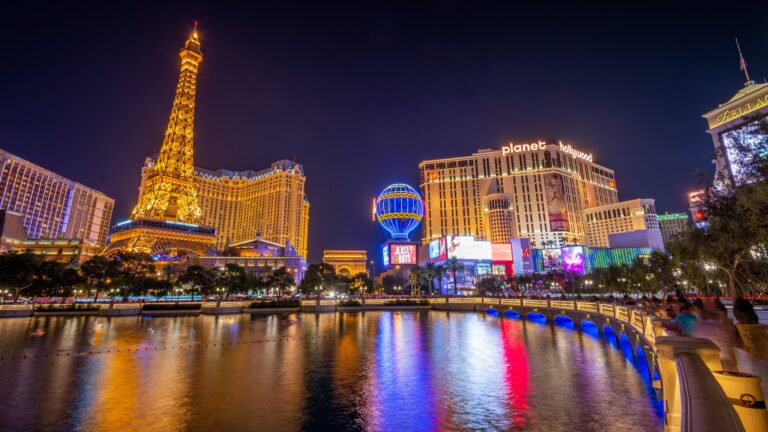 honeymoon shows, Las Vegas strip